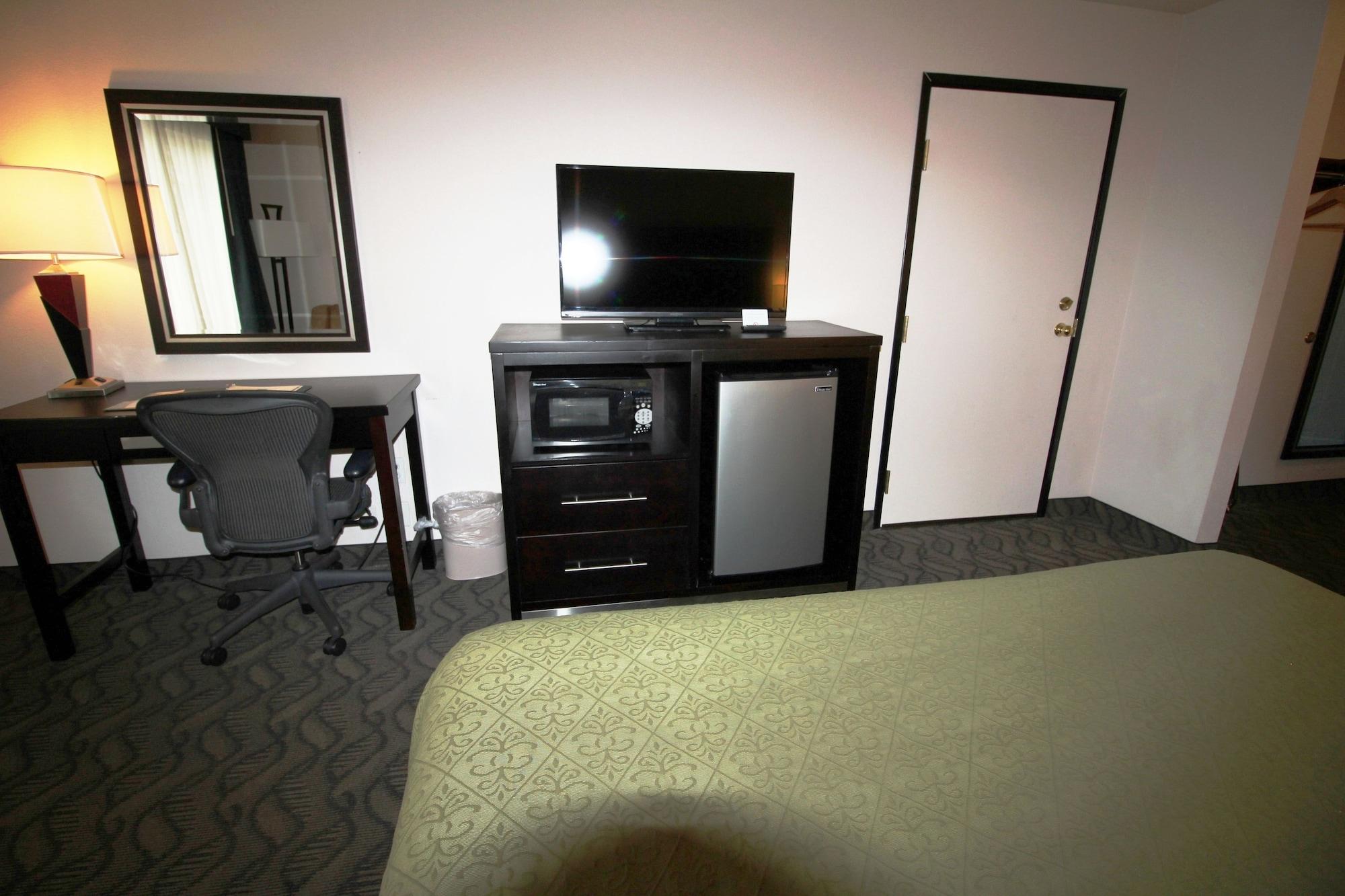 Quality Inn & Suites Airport West Salt Lake City Buitenkant foto