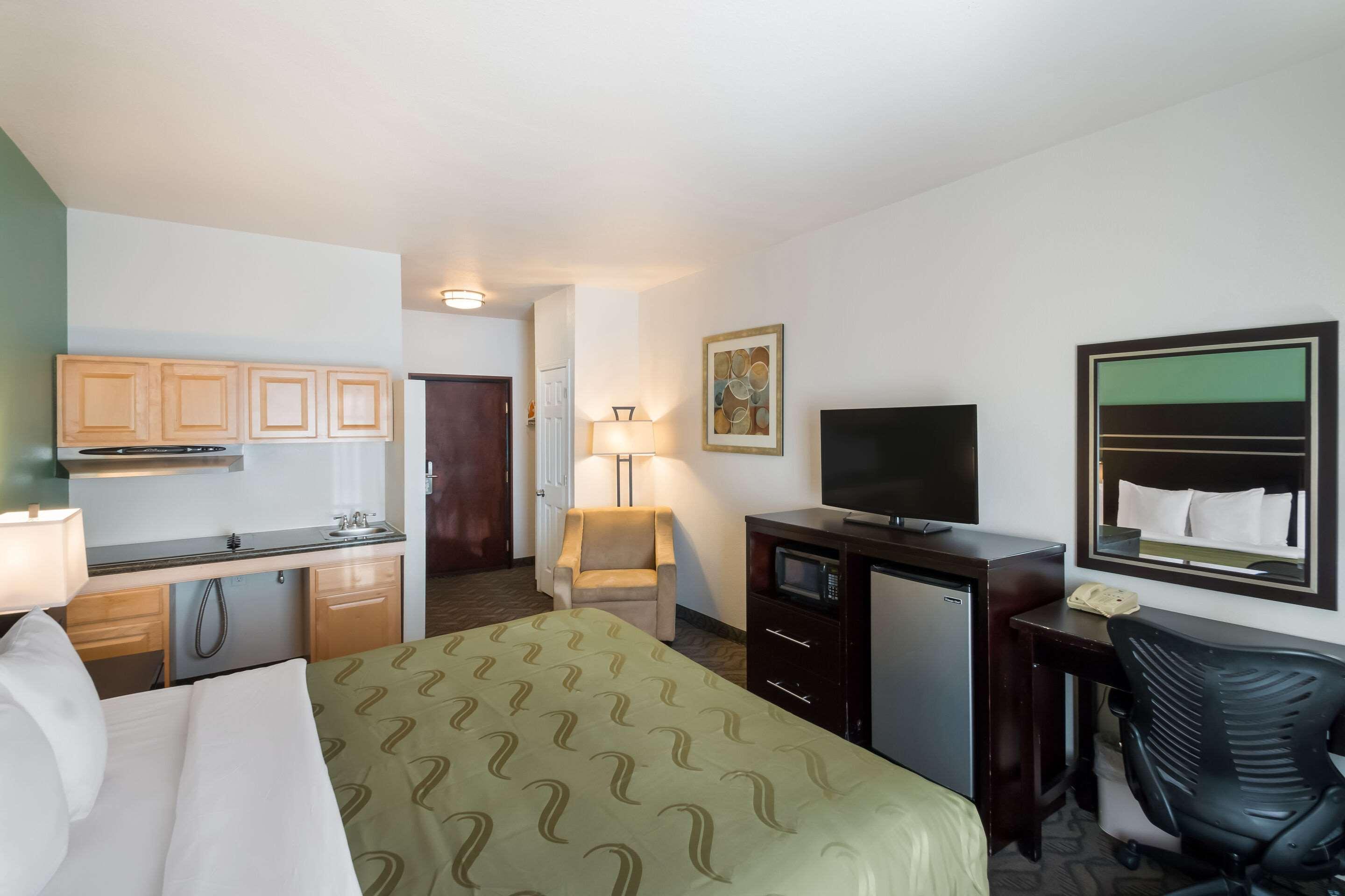 Quality Inn & Suites Airport West Salt Lake City Buitenkant foto