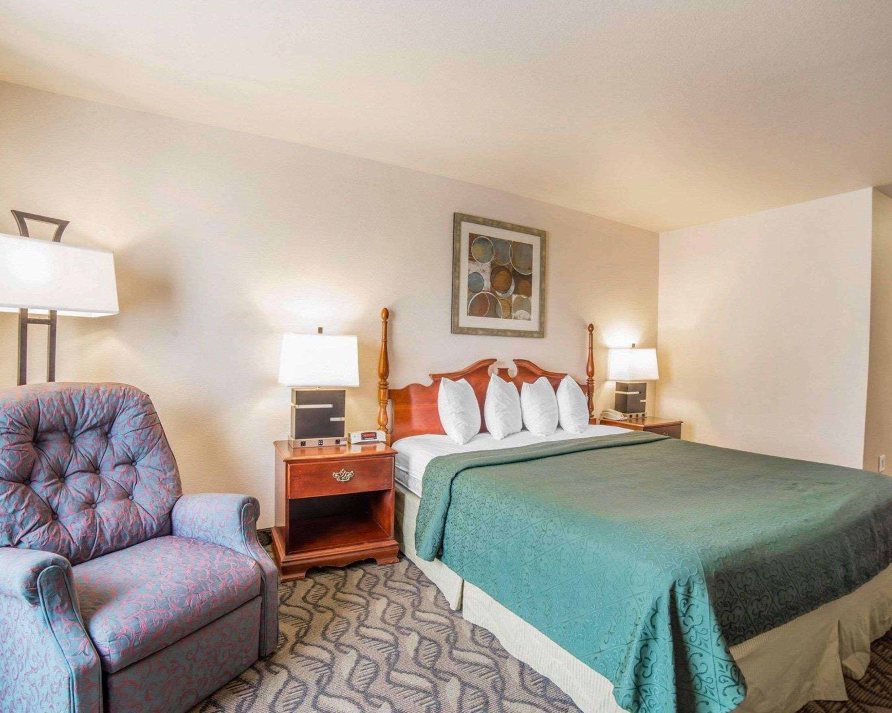 Quality Inn & Suites Airport West Salt Lake City Buitenkant foto
