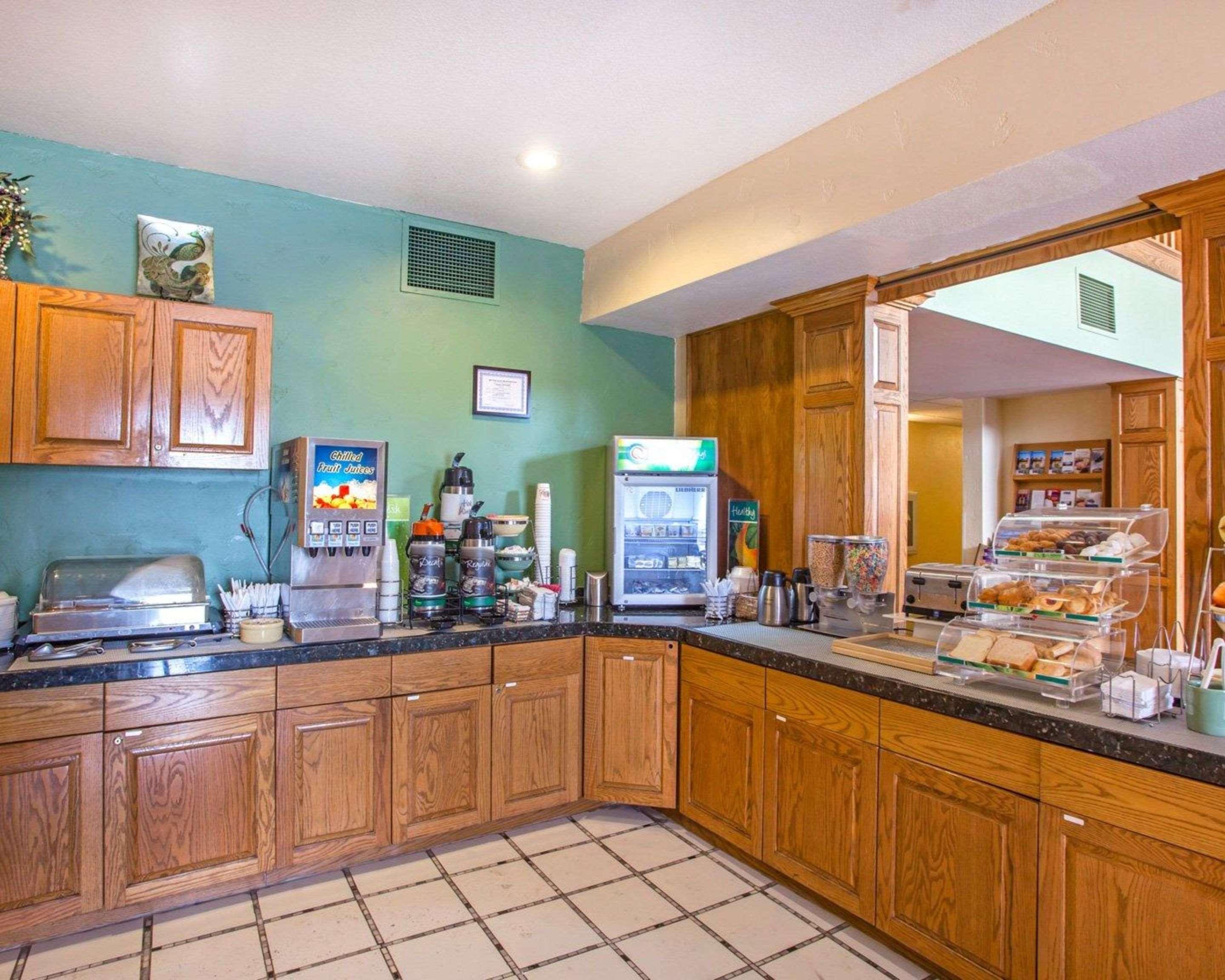 Quality Inn & Suites Airport West Salt Lake City Buitenkant foto